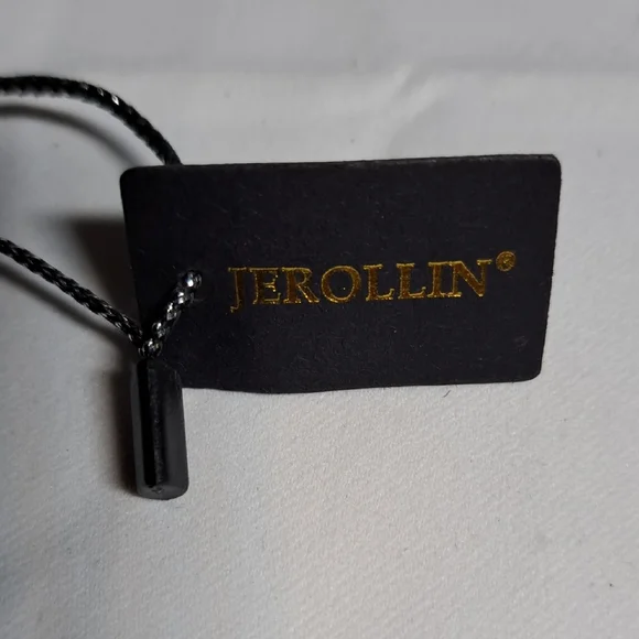 Chic Black Crystal Necklace - Picture 3 of 4